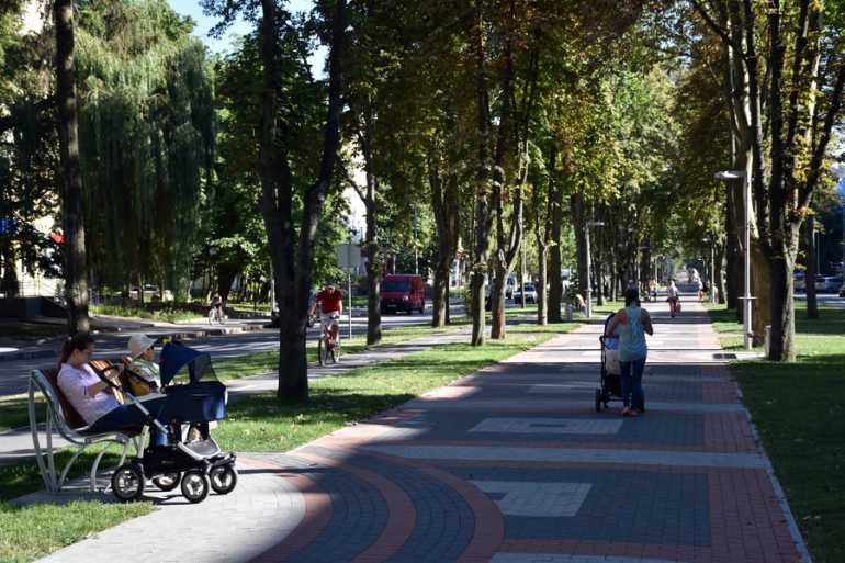 будівництво нового пішоходного переходу у Вінниці фото